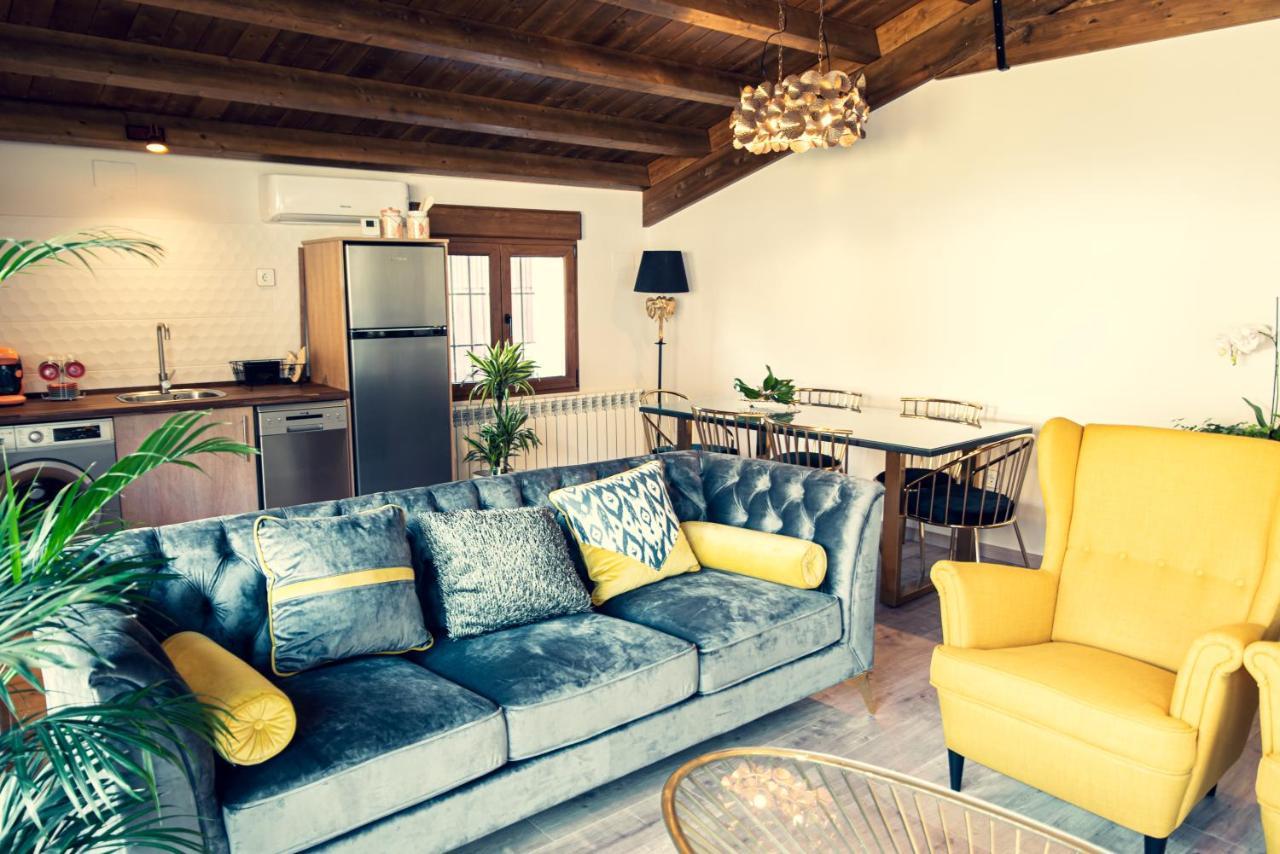 Apartamentos En El Valle Del Jerte Flores Para Angela Кабесуела-дель-Вальє Екстер'єр фото